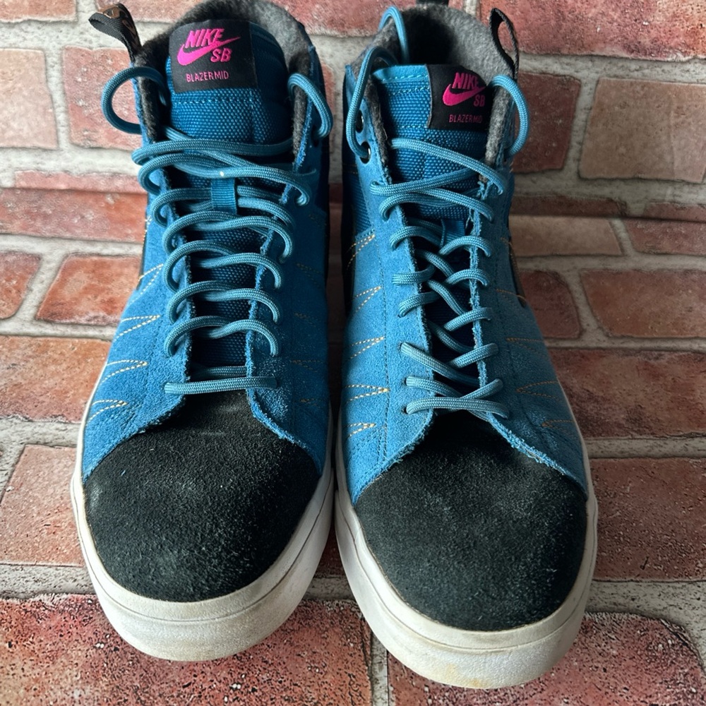 NEW never worn Nike Zoom Blazer Mid SBs